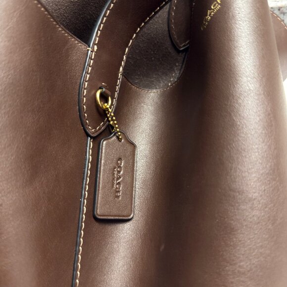 2025 updated Coach Bleecker Bucket Bag in Maple - Picture 9 of 15